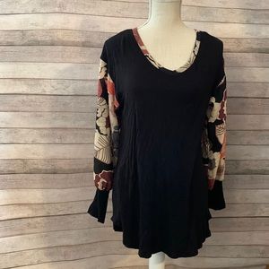 42Pops Women’s Shirt Size M.